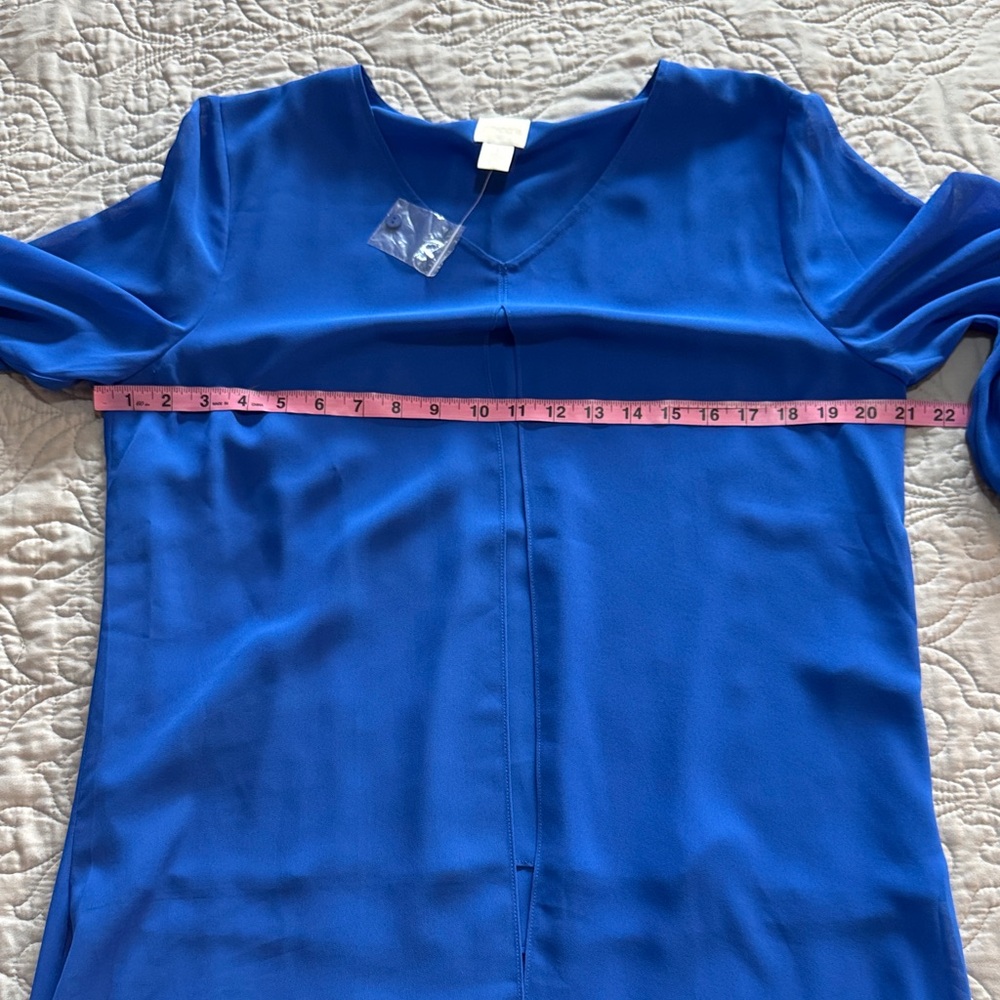 NWOT Chico’s Split Front Cobalt Blue Semi Sheer Tunic Top size 1 or Medium - Picture 12 of 16